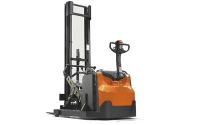 BT Staxio 1,2t con mástil retráctil